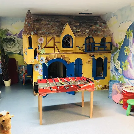 Regency Torviscas And Адехе