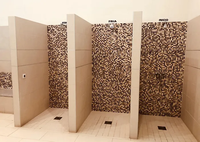 Regency Torviscas And Адехе