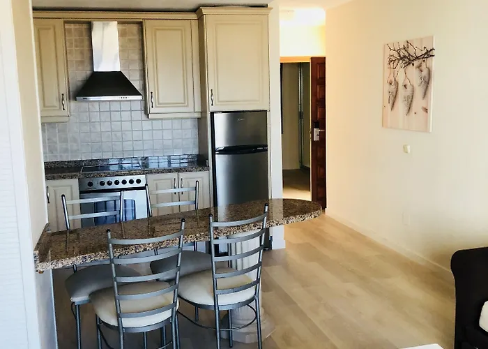 Regency Torviscas And Адехе