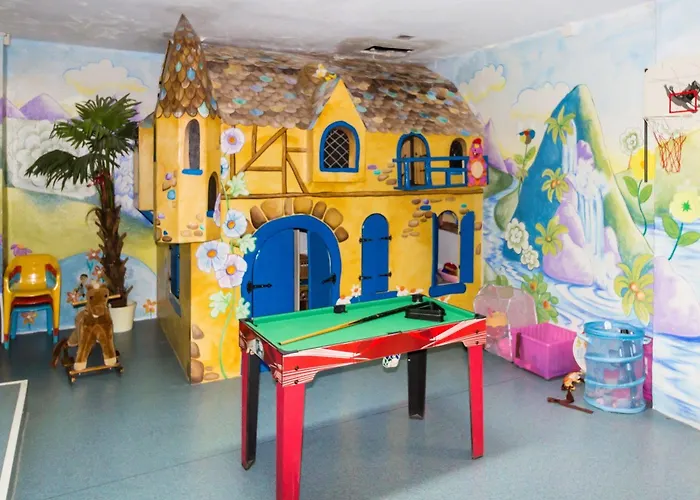 Regency Torviscas And 3* Costa Adeje (Tenerife)