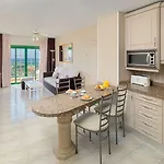 Lägenhetshotell Regency Torviscas And 3*